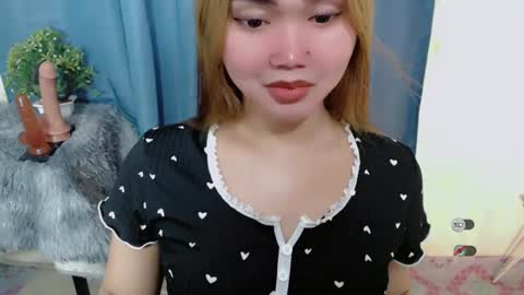 Snapshot of haylee_slut chatting on February 17, 11:00 pm haylee online show from February 17, 11:00 pm