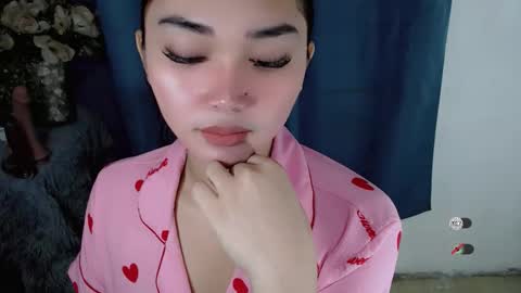 haylee online show from December 1, 2:15 am