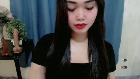 Snapshot of haylee_slut chatting on January 2, 11:16 pm haylee online show from January 2, 11:16 pm