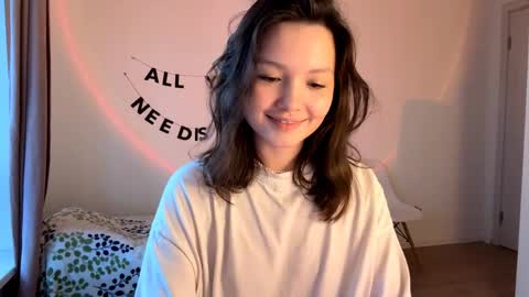 Kira online show from May 31, 6:09 pm