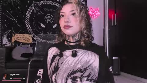 Snapshot of hazellwitch chatting on October 3, 4:56 pm Hazell Witch online show from October 3, 4:56 pm