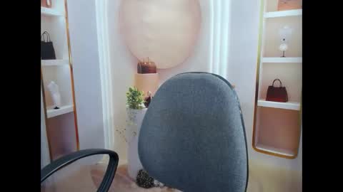 love bug online show from January 14, 3:33 am