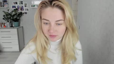 Helen sven online show from November 4, 6:18 am