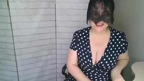 Helen online show from December 3, 5:54 am