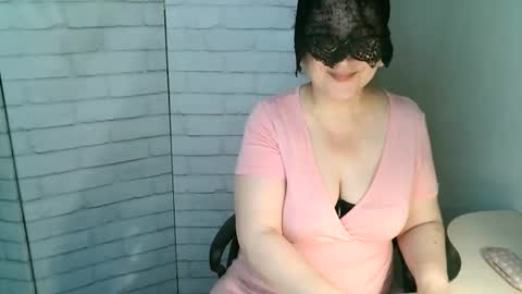 Helen online show from May 22, 3:26 am
