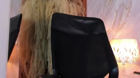 Helena Santos  online show from March 15, 11:23 am