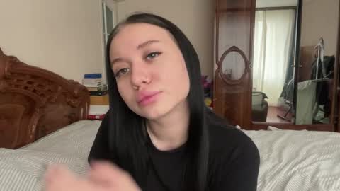 lilian online show from April 14, 3:39 am