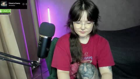 Red online show from October 24, 6:59 pm