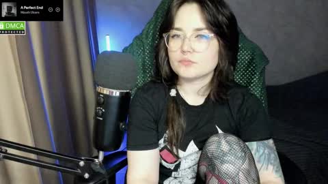 Red online show from January 31, 8:51 pm