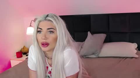 hellenroyy online show from February 15, 7:51 am