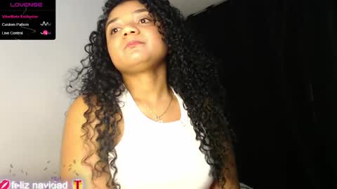 Snapshot of hello_candy chatting on December 24, 6:44 am Candy online show from December 24, 6:44 am