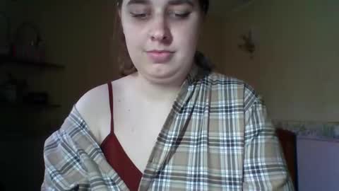 hess_luna_ online show from November 6, 10:32 am