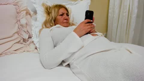 Heyheygrey online show from March 12, 10:28 pm