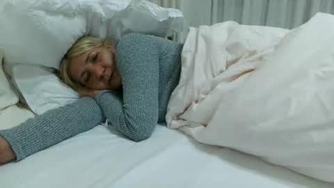 Heyheygrey online show from February 11, 3:20 am