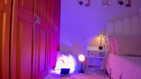 Martina Ricci Show schedule Monday to Friday 8am colombia time I work some weekends  online show from February 23, 2:05 pm