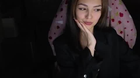 HIHIKA online show from December 19, 9:29 pm