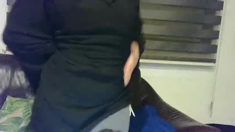 Hijabi Girls online show from April 17, 9:33 am