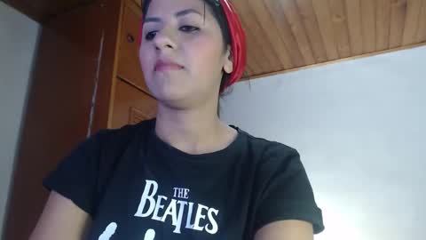 hilaril18 online show from October 15, 12:13 am