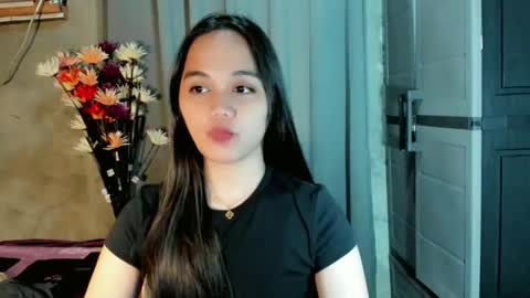 hilarymolly online show from March 27, 3:30 am