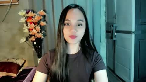 hilarymolly online show from March 2, 7:15 am