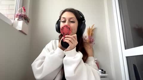 Snapshot of hildredmabray chatting on October 10, 1:27 pm Hi Im Elizabeth online show from October 10, 1:27 pm