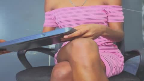  Hillary  online show from January 14, 11:43 pm