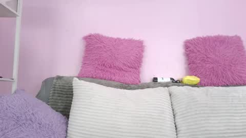 hiyakasudere_ online show from January 9, 1:59 pm