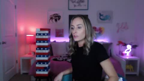 Holi Hurricane online show from September 14, 4:43 am