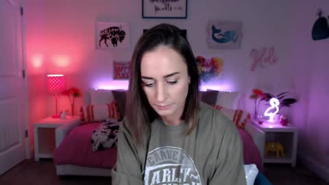 Holi Hurricane online show from December 18, 4:39 am