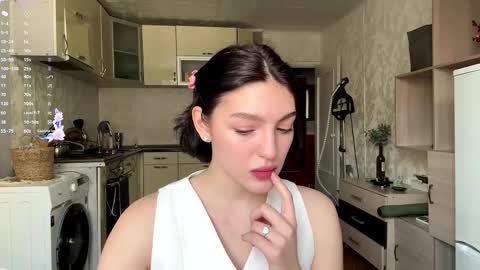 Sofia online show from March 2, 5:30 am