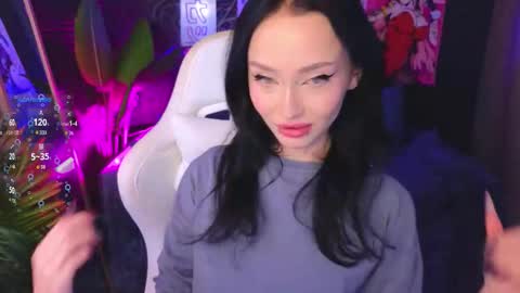 Snapshot of holly_berryy_ chatting on September 9, 1:49 am holly_berryy_ online show from September 9, 1:49 am