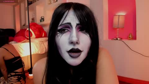 hollypeach_ online show from April 15, 8:09 pm