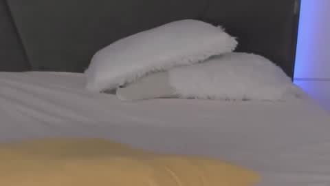 HollyTaillor online show from April 10, 6:41 am