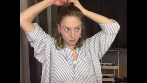 dori not holy get my tg channel with link from description under last photo online show from October 7, 8:24 pm