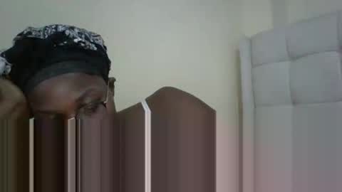 Honevey online show from April 14, 6:41 pm