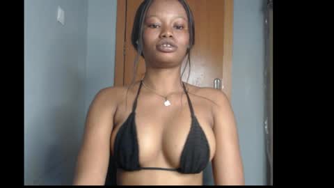 Sonia online show from February 8, 3:38 pm