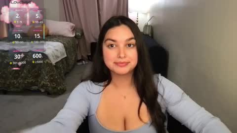 Snapshot of honey_tia chatting on September 21, 3:49 am Tia online show from September 21, 3:49 am