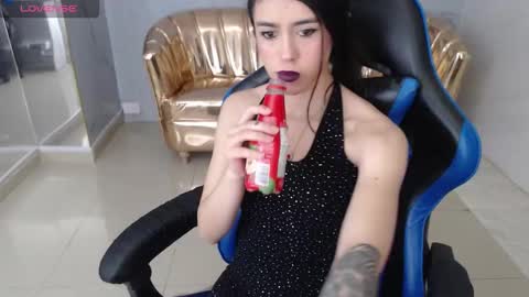 HONEY  online show from November 6, 1:50 pm