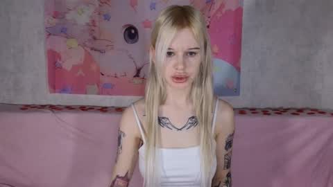 Lisa online show from February 15, 4:15 am