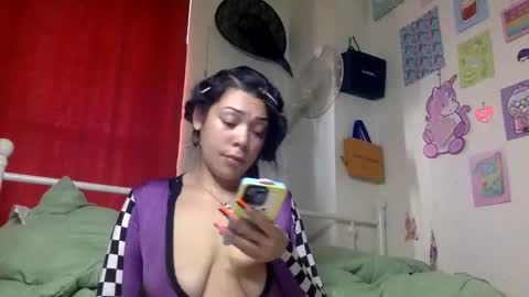 Snapshot of honeyruby chatting on October 24, 4:03 pm Ruby Sparks online show from October 24, 4:03 pm
