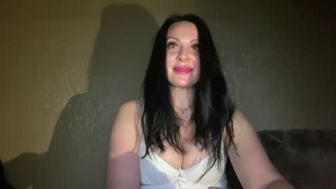 honeyvibe26 online show from June 8, 7:36 pm