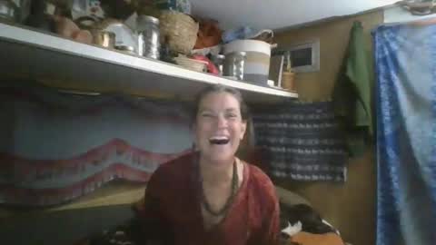 hoodoou online show from March 31, 2:55 am