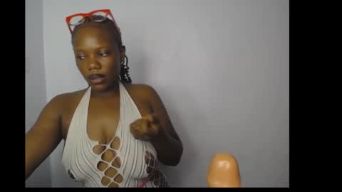 Mira online show from March 4, 3:29 pm