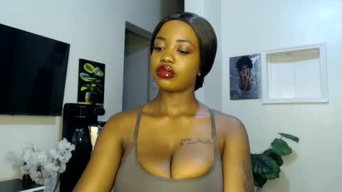 horny_princcess online show from February 26, 9:39 pm
