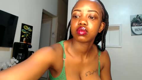 horny_princcess online show from March 1, 2:15 am