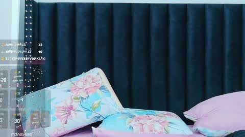 Khloe  online show from April 4, 6:40 pm