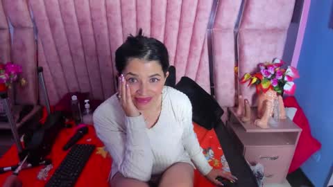 hornyskinny26 online show from October 22, 6:18 am