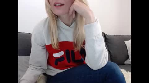 Hornyssima online show from May 17, 2:27 pm