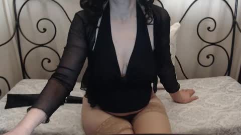 Snapshot of hot_dina chatting on February 22, 5:23 am Dina online show from February 22, 5:23 am