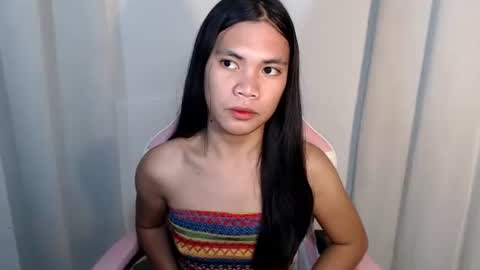 hot_pauline online show from April 7, 4:47 am